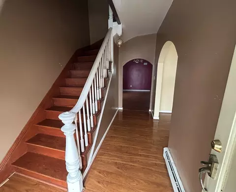 69 Mott St, Fall River, MA 02721 photo 4