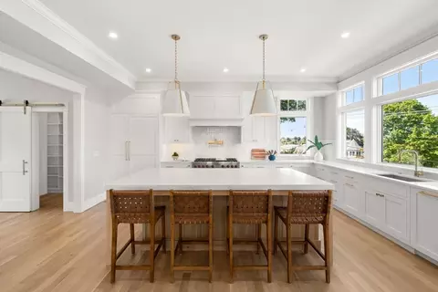 154 Otis St, Hingham, MA 02043 photo 7