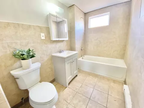 Bath - 49 Prospect St, Springfield, MA 01107 photo 1 of 1