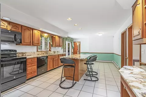 9 Holstein Dr, Pelham, NH 03076 photo 12
