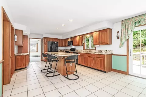 9 Holstein Dr, Pelham, NH 03076 photo 7