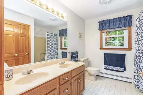 9 Holstein Dr, Pelham, NH 03076 photo 25