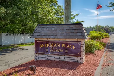 106 Beekman Dr #106, Agawam, MA 01001
