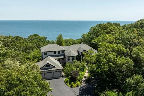 322 R Center Hill Rd, Plymouth, MA 02360