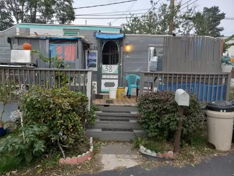 154 Newbury #38, Peabody, MA 01960