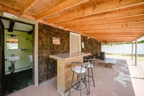 721 Pendleton Ave, Chicopee, MA 01020 photo 7