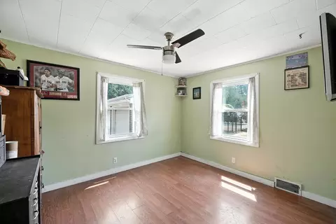 721 Pendleton Ave, Chicopee, MA 01020 photo 26