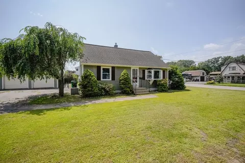 721 Pendleton Ave, Chicopee, MA 01020