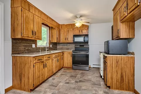 15 Evans Ave, Easthampton, MA 01027 photo 6