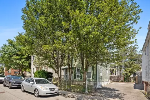 8 Fountain Ave, Somerville, MA 02145