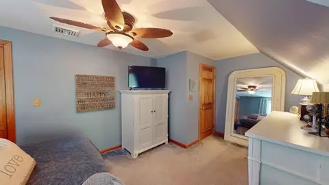 Bedroom - 336 Maple St, Franklin, MA 02038 photo 3 of 7