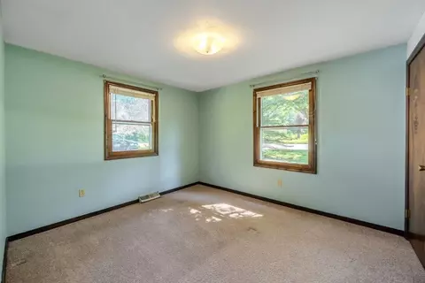 53 Cudworth Rd, Webster, MA 01570 photo 18