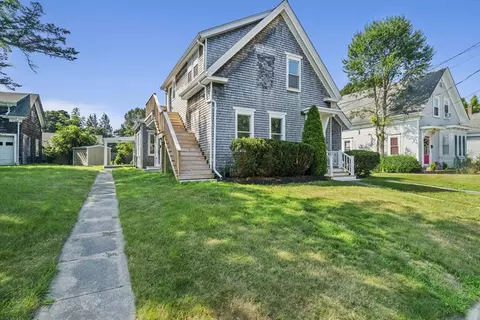 22 Vernon St, Whitman, MA 02382