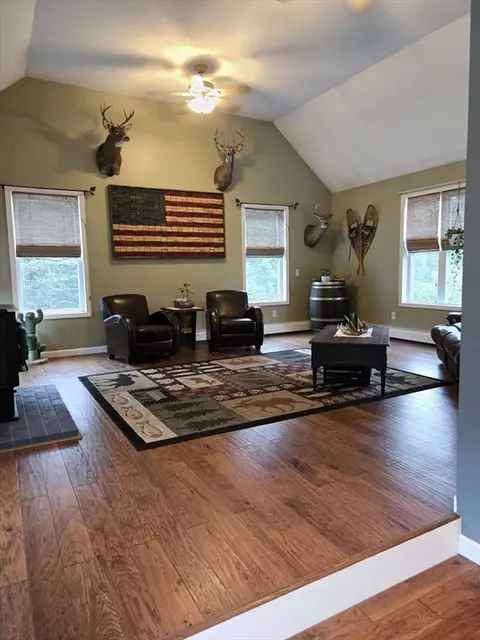 Living - 186 Willard Rd, Ashburnham, MA 01430 photo 1 of 3