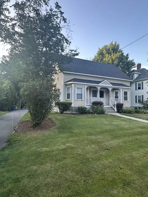 98 S Worcester St, Norton, MA 02766