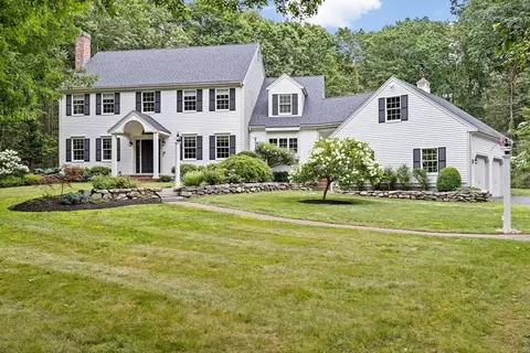 58 Captain Joshua Ln, Norwell, MA 02061