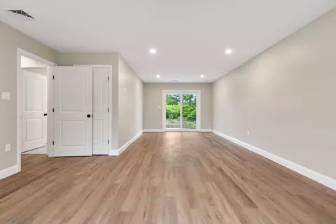 16 Bronson St, Fall River, MA 02721 photo 7