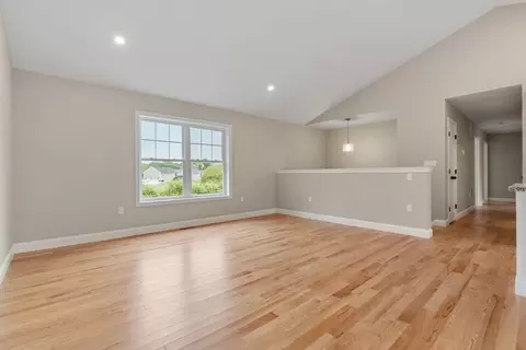 16 Bronson St, Fall River, MA 02721 photo 13