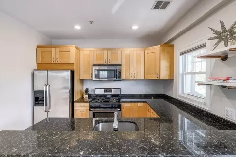 23 Beech St #5, Framingham, MA 01702 photo 6