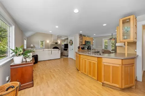 61 Barnstable Rd, Hull, MA 02045 photo 8
