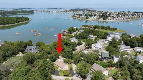 61 Barnstable Rd, Hull, MA 02045