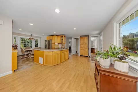 61 Barnstable Rd, Hull, MA 02045 photo 9