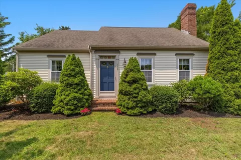 109 Nelson St, Brewster, MA 02631