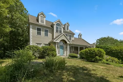 1 Dwiggins Path, Hingham, MA 02043