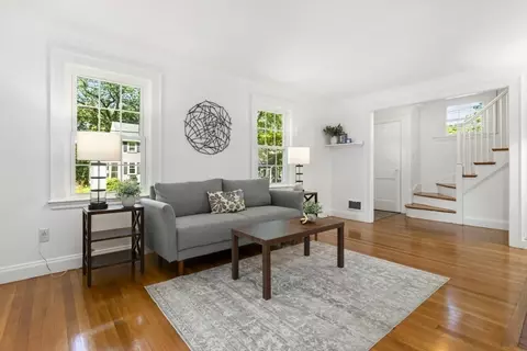 Living - 15 Fairmount Rd, Reading, MA 01867 photo 2 of 4