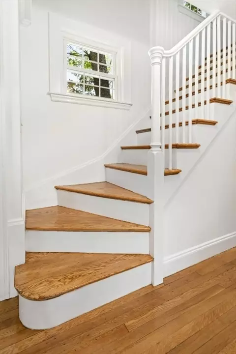 Entry Way - 15 Fairmount Rd, Reading, MA 01867 photo 2 of 2