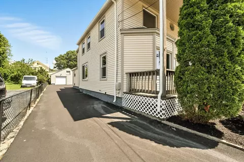 32 Jackson St, Woonsocket, RI 02895 photo 20