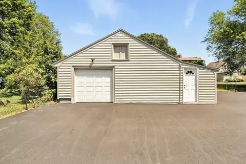 32 Jackson St, Woonsocket, RI 02895 photo 23