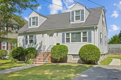 25 Purchase St, Danvers, MA 01923