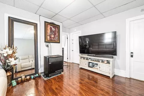 10 Greendale Ave, Worcester, MA 01606 photo 5