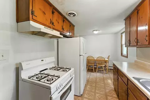 Kitchen - 199 Cherokee Dr, Springfield, MA 01109 photo 2 of 2