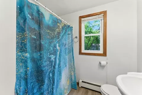 Bath - 199 Cherokee Dr, Springfield, MA 01109 photo 1 of 3