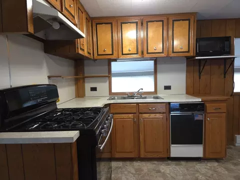 26 Elm Shade Way, Springfield, MA 01119 photo 5