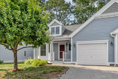 11 Autumn Dr #11G, Hudson, MA 01749