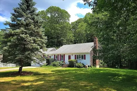 136 Bernard Cir, Abington, MA 02351