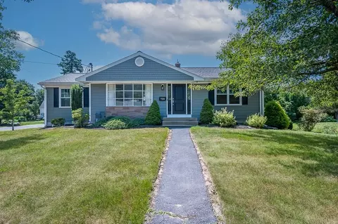 725 Pleasant St, Attleboro, MA 02703