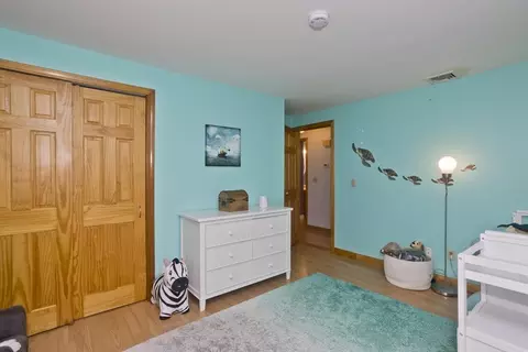 Bedroom - 53 Beach Point Rd, Lancaster, MA 01523 photo 1 of 4
