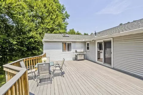 Exterior - 53 Beach Point Rd, Lancaster, MA 01523 photo 5 of 7