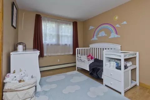 Bedroom - 53 Beach Point Rd, Lancaster, MA 01523 photo 2 of 4