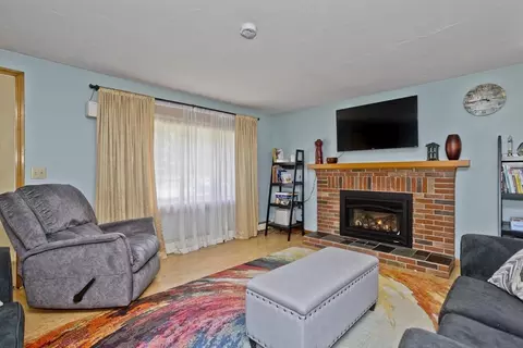 Living - 53 Beach Point Rd, Lancaster, MA 01523 photo 1 of 1