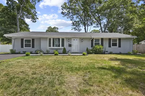 103 Deanna Rd, Brockton, MA 02302
