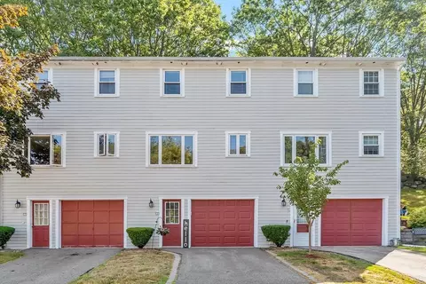 106 Park Ave W #D9, Lowell, MA 01852
