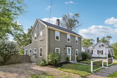 60 Pond St, Georgetown, MA 01833 photo 3