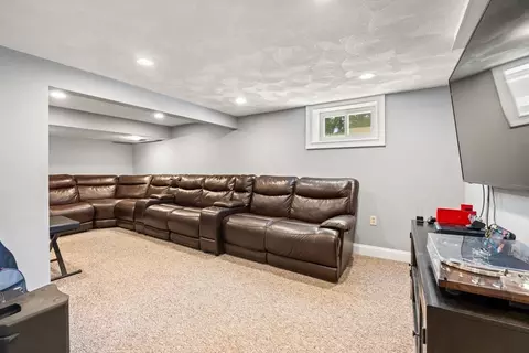 53 Batchelder Rd, Reading, MA 01867 photo 31
