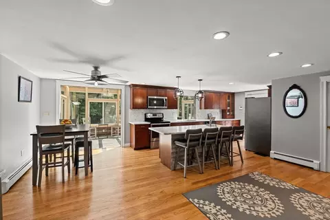 53 Batchelder Rd, Reading, MA 01867 photo 5