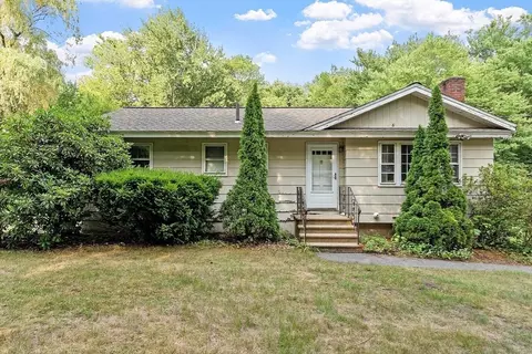 96 Lowe St, Tewksbury, MA 01876